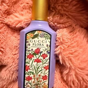 Gucci Flora Gorgeous Magnolia Lavender Bottle